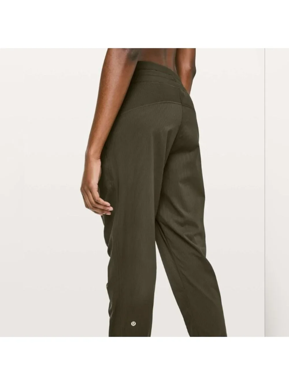 lululemon athletica relaxed fitting